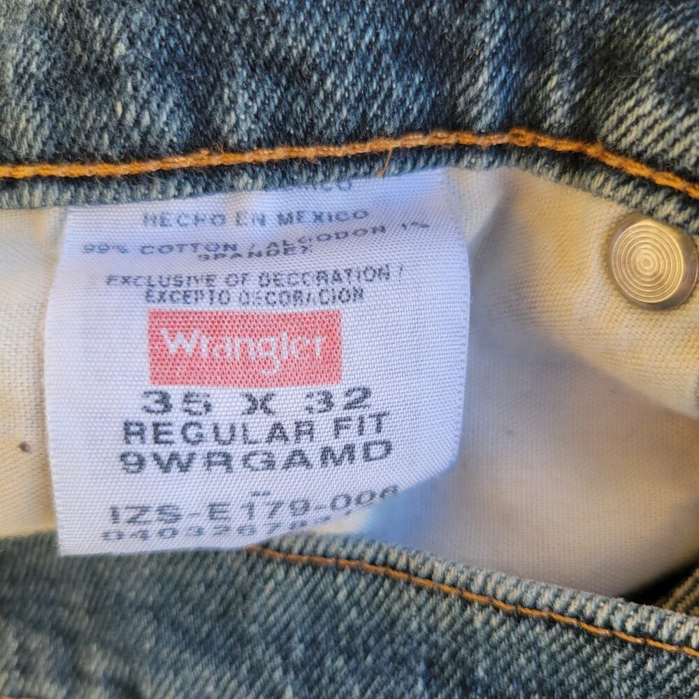 Wrangler Mens Classic Straight Jeans Blue 5 Pocket Medium Wash Denim 35x32